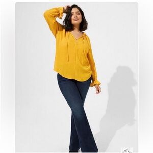 Torrid Stripe Gauze Lace-Up Peasant Long Sleeve Top
NWT.